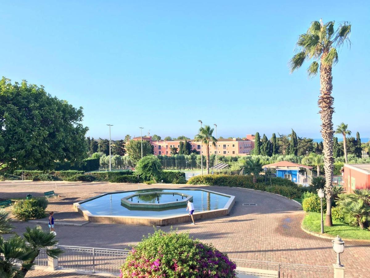 מלון סמפיירי Igv Club Baia Samuele מראה חיצוני תמונה